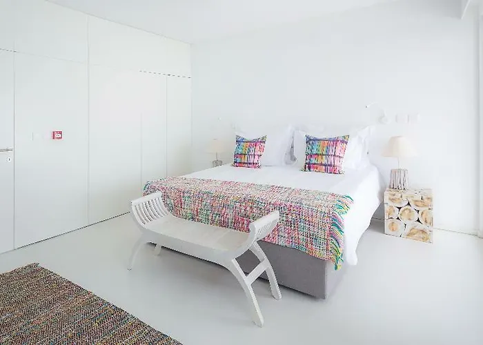 Sul & - Azores Lagoa (Azores)